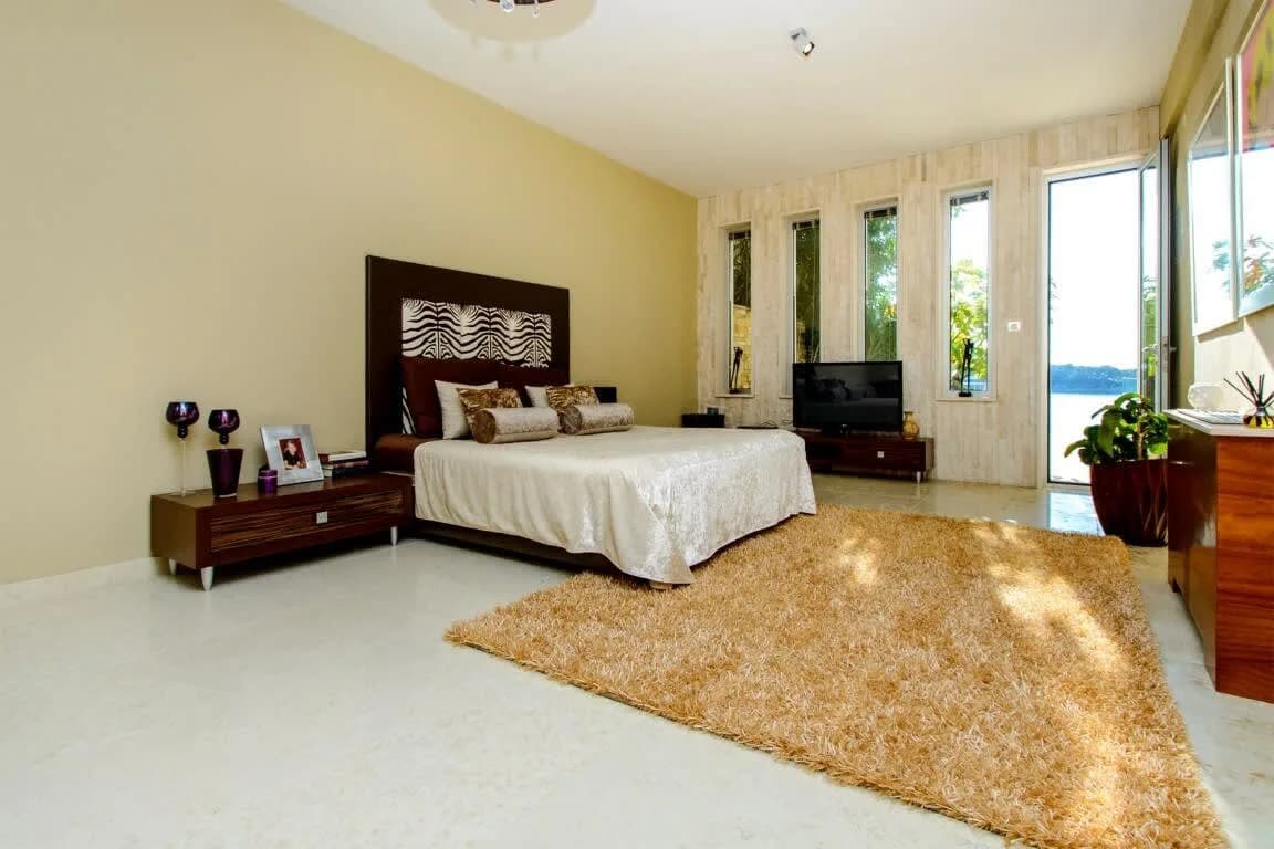 Enticing Seacoast Villa at the Edge of the Adriatic Sea photo 5