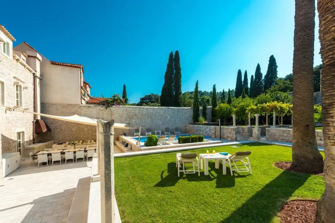 Superb Paradise Villa in the Quiet Bay of Zaton photo 2