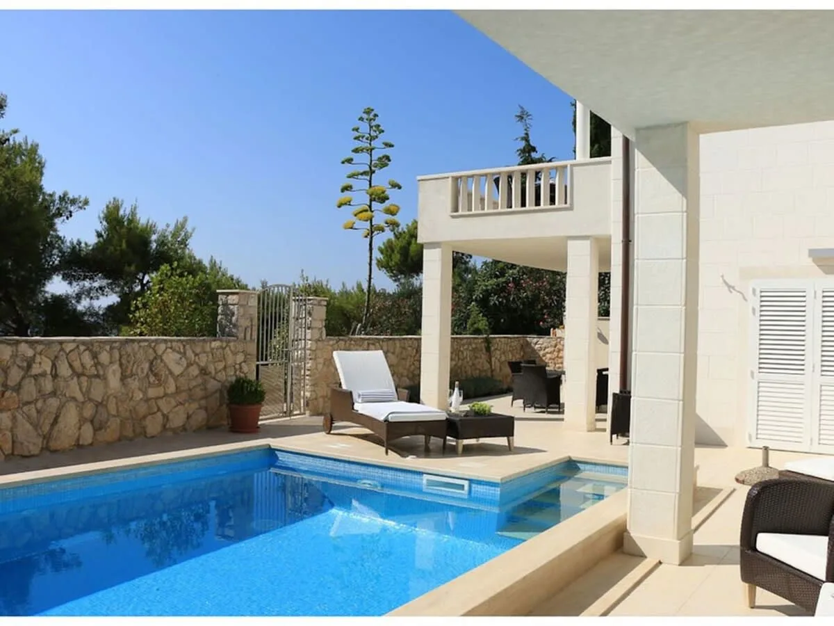 Luxury Prestige Private Villa with Pool
