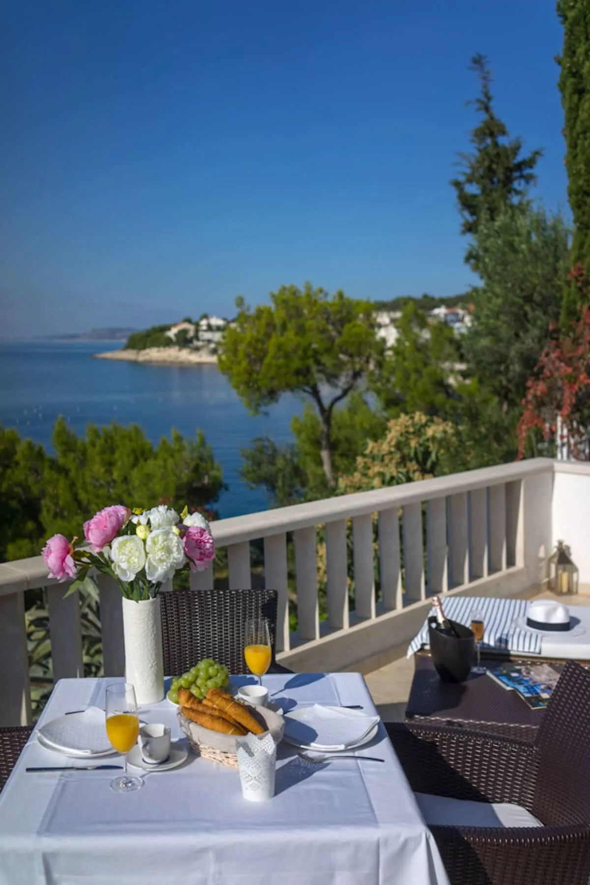 Luxury Prestige Private Villa with Pool photo 2