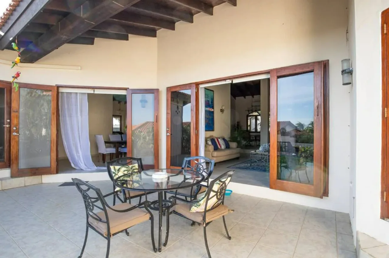 Premium Harmonious Villa Near the Clear-Blue Malmok Beach photo 4