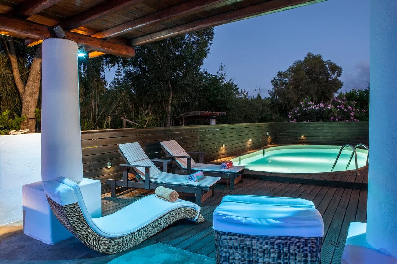 Cosmopolitan Greek Villa with Olive Yard photo 2