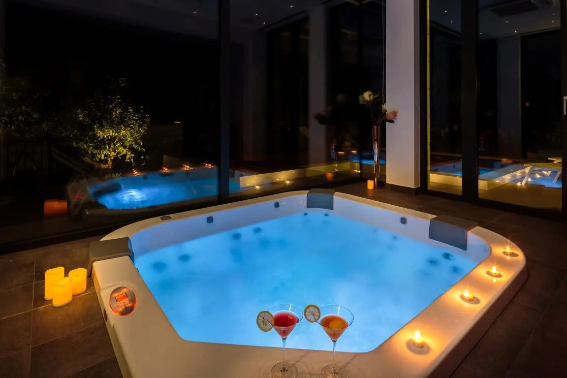 Fabulous Entire Villa With Pool And Gym photo 3