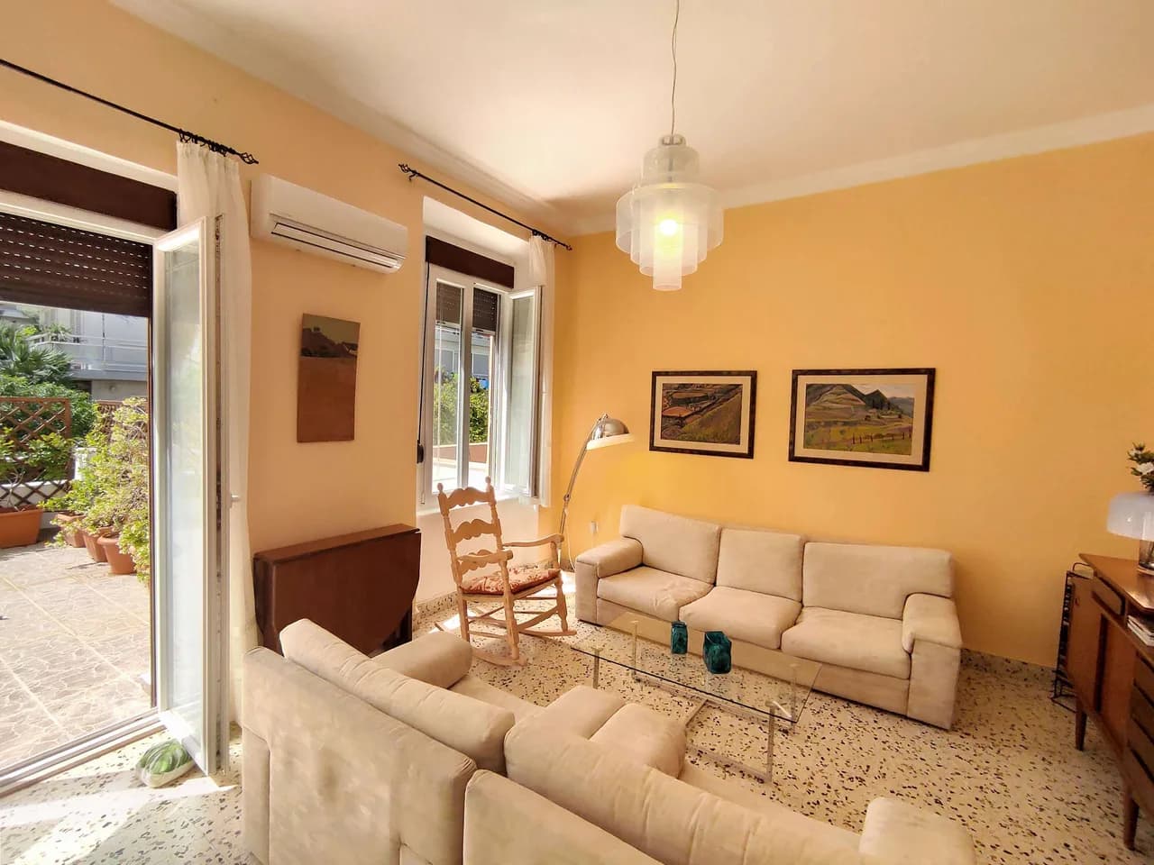 Atmospheric Apartment with Stunning Sea View photo 2