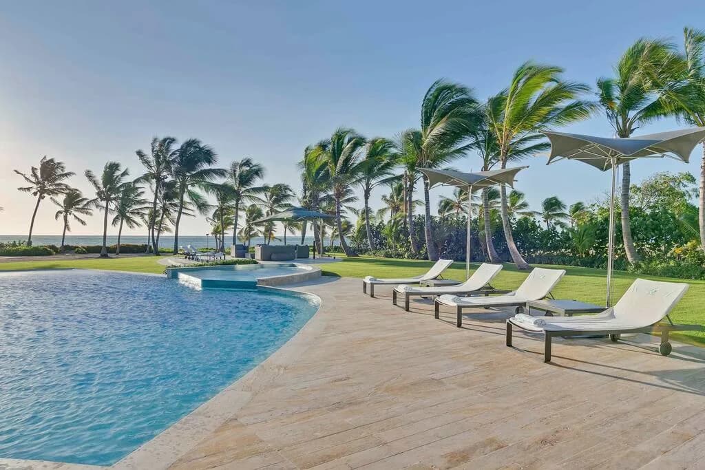 Oceanfront Architectural Villa in Punta Cana photo 5