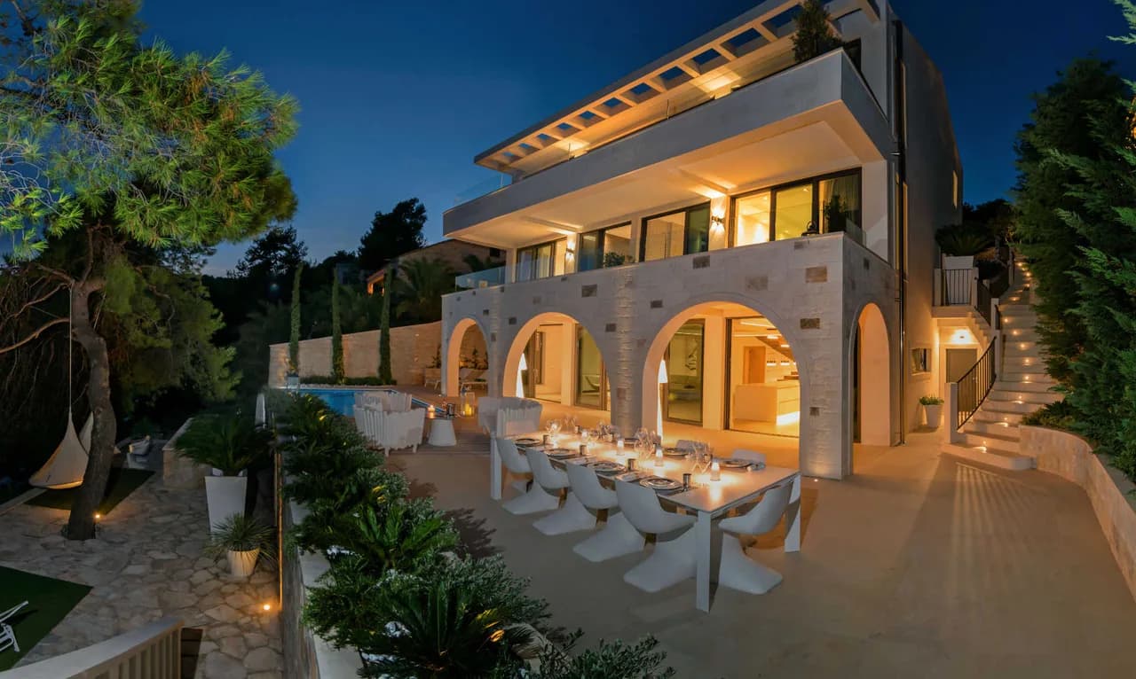 Beautiful Seafront Villa With Private Jacuzzi And Hammock photo 2