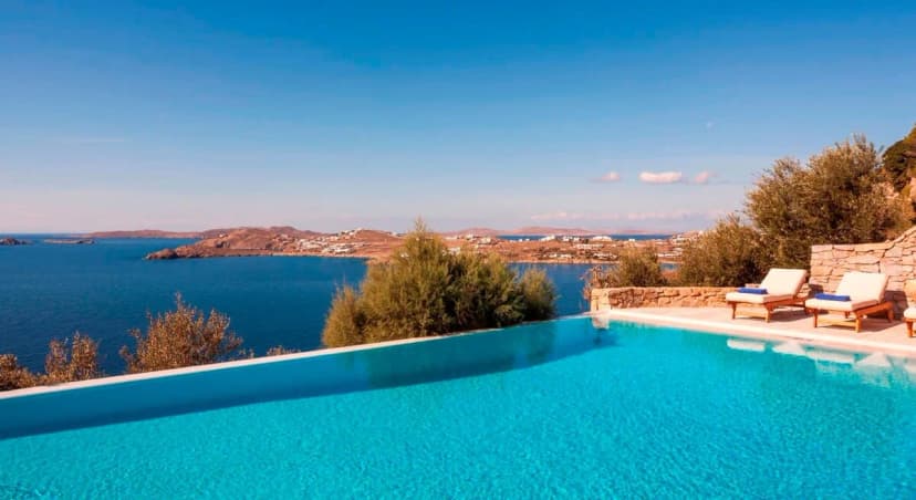 Peace of Heaven Villa with Gleaming Pool