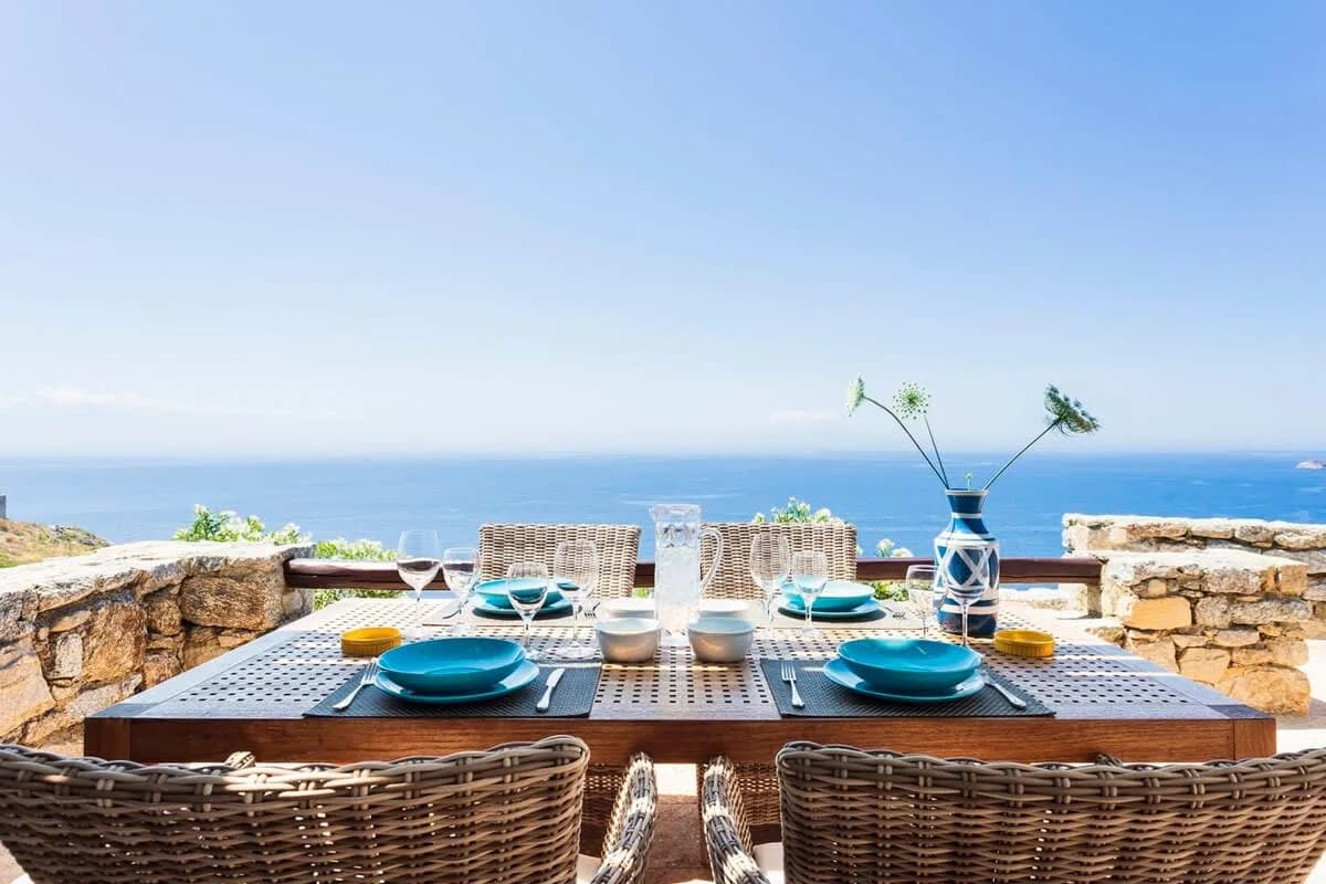 A Welcoming Family Villa with Great Sea Views photo 4