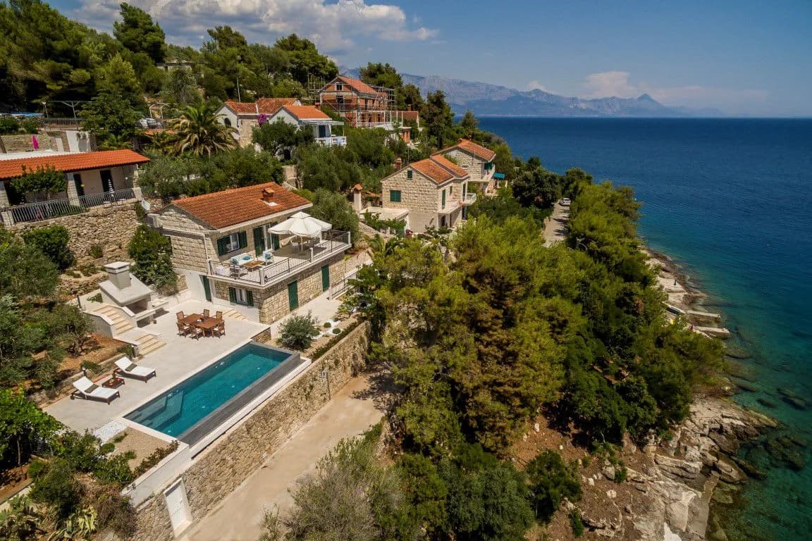 Beautiful Stone Built Villa With Sea View photo 4