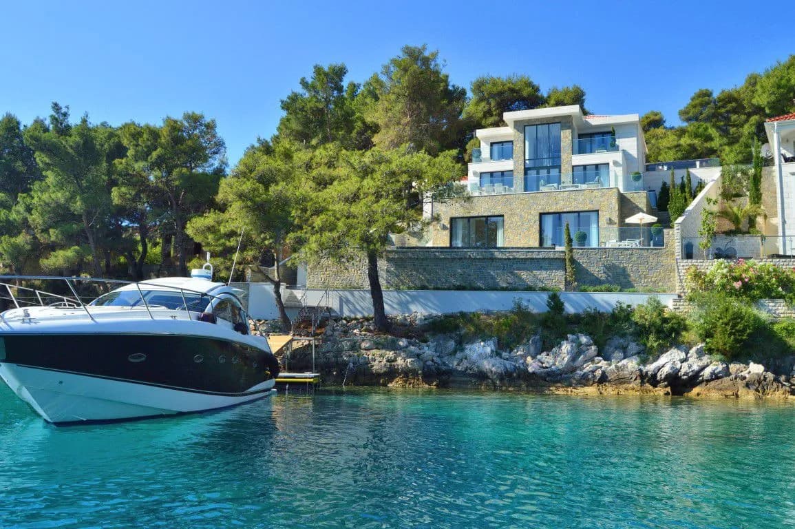 Miraculous Brac villa with winery and gym photo 5