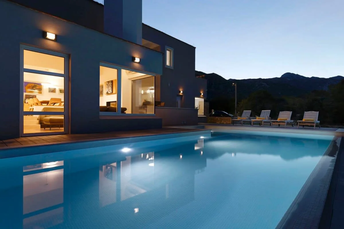 Luxurious Villa With Pool And Mountain View photo 5