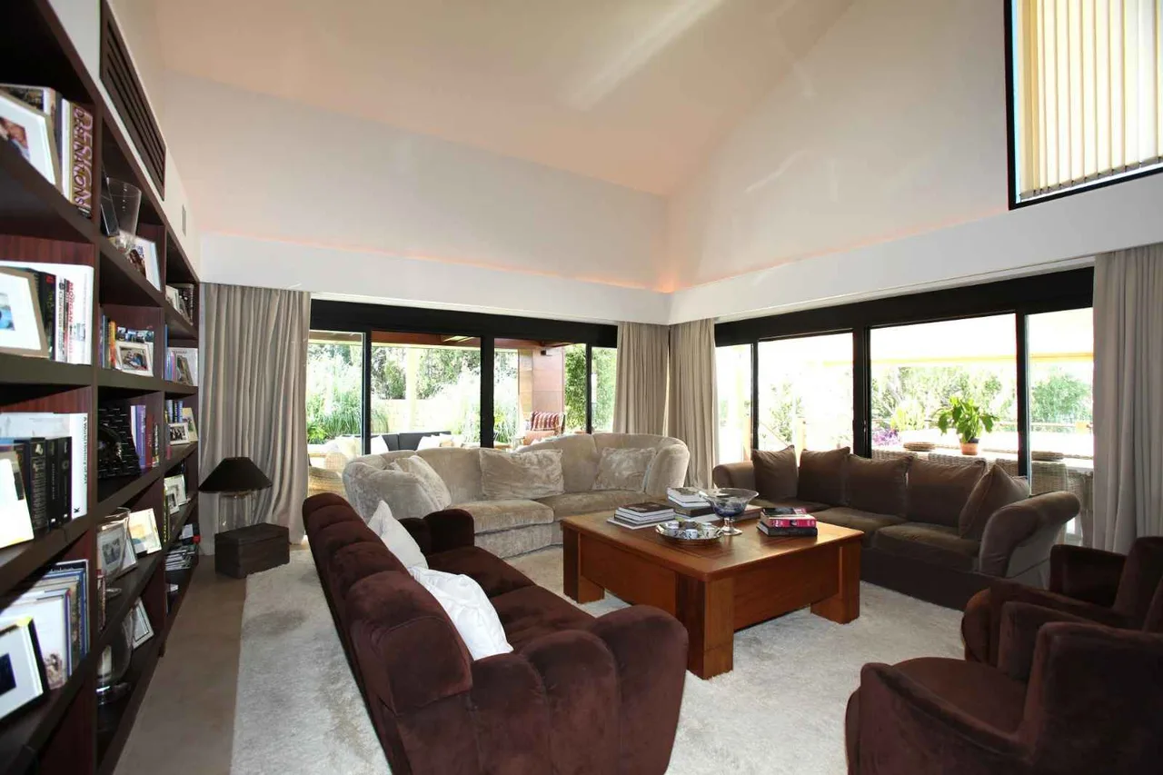Fantastic Modern Villa photo 2