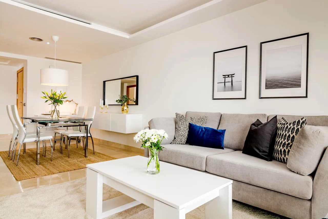 Modern 3 BR Penthouse photo 2