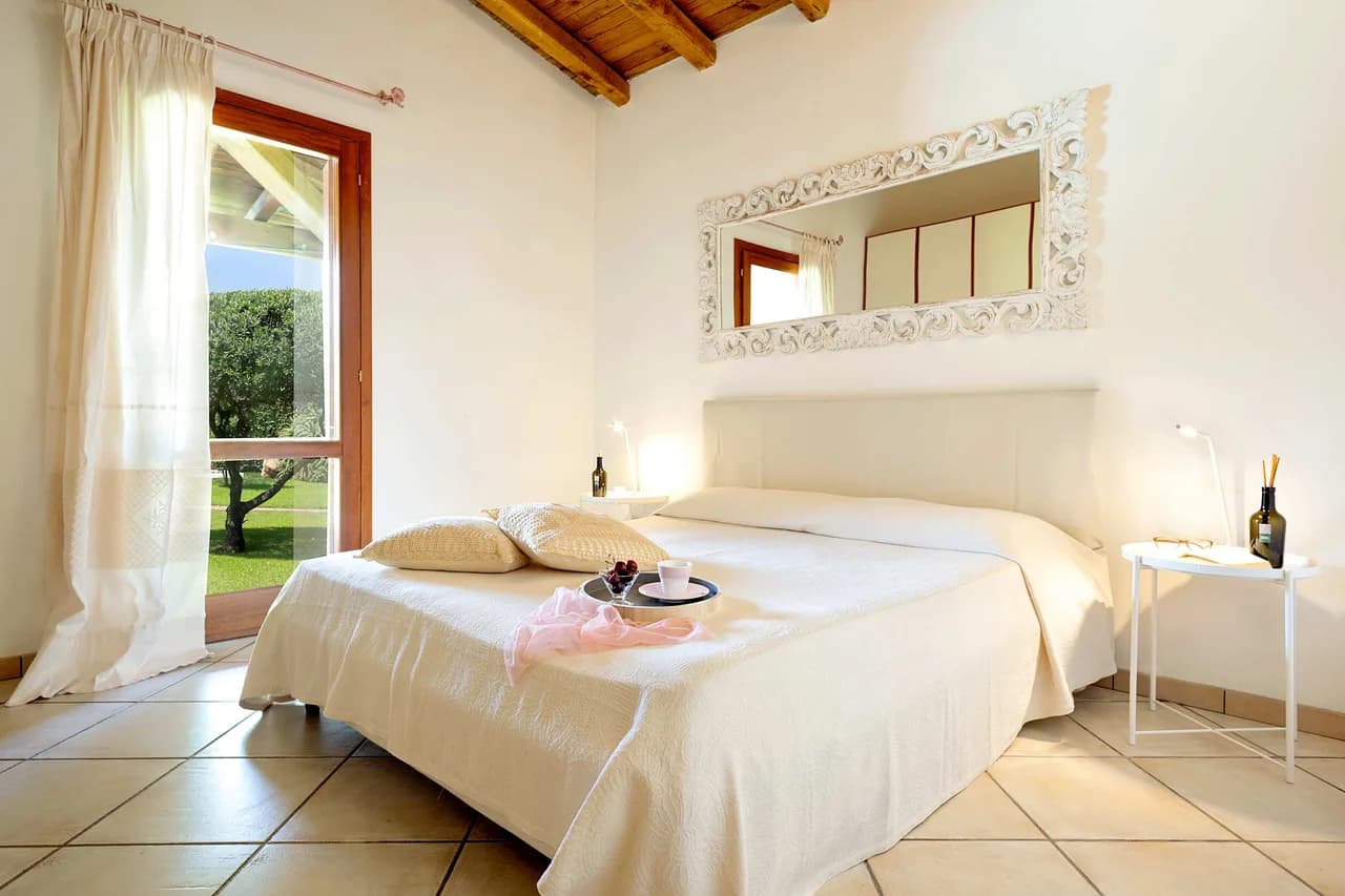 Gorgeous Villa on the White Sandy Beach of Salina Bamba photo 3