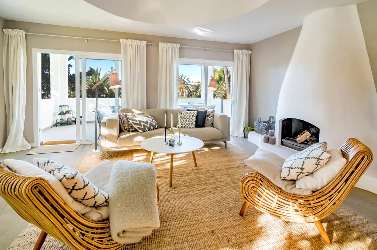 Amazing 3 BR Apartment photo 2