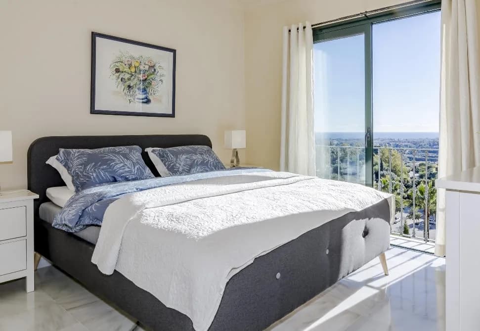 Holiday Flat With Stunning Views And Swimming Pool In Marbella photo 3