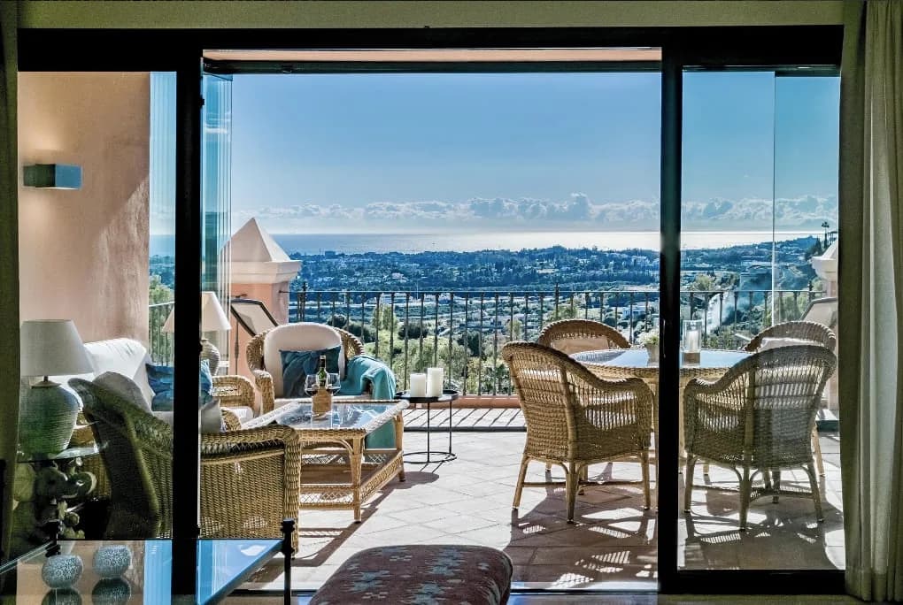 Holiday Flat With Stunning Views And Swimming Pool In Marbella photo 5
