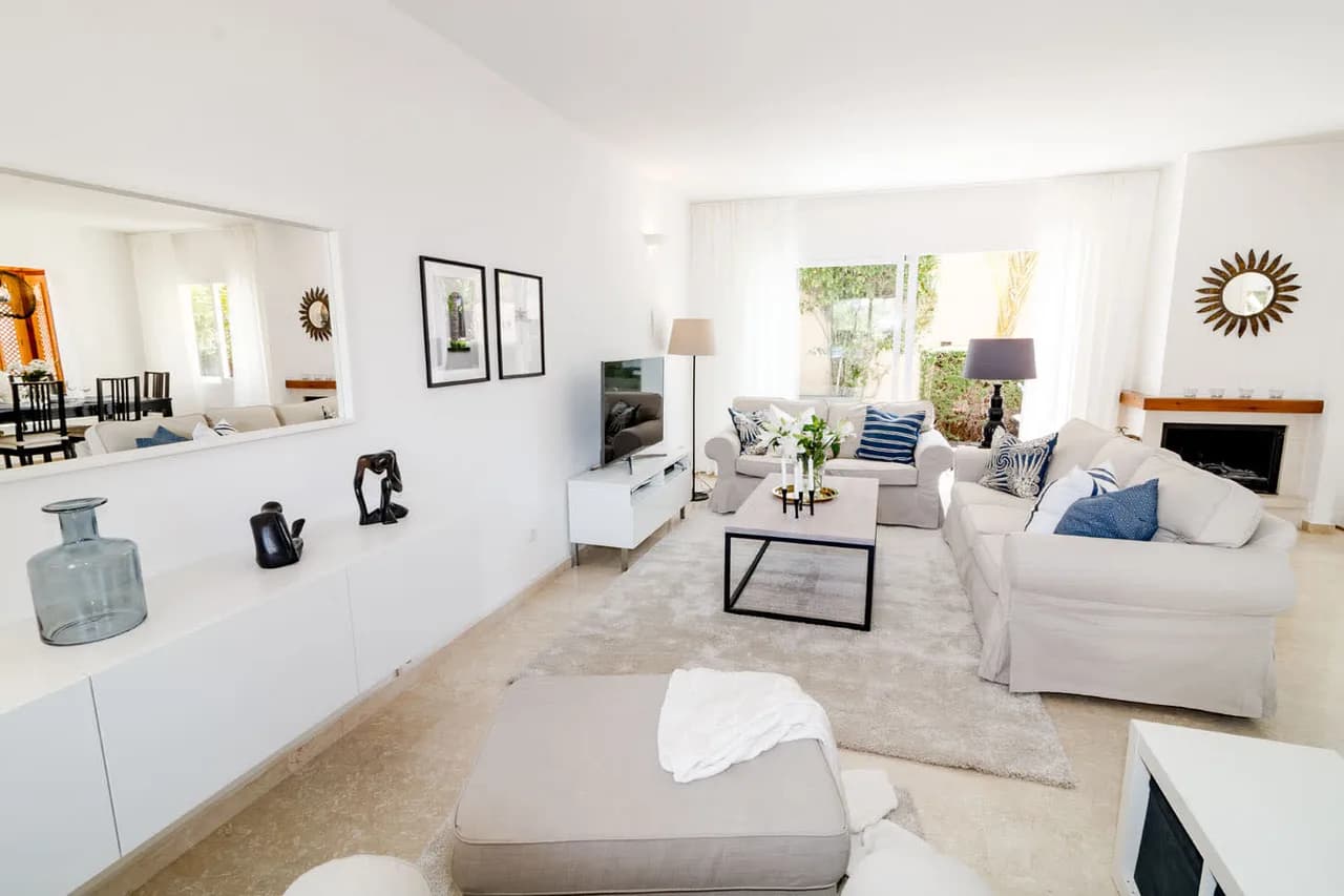 Beautiful Town House photo 2