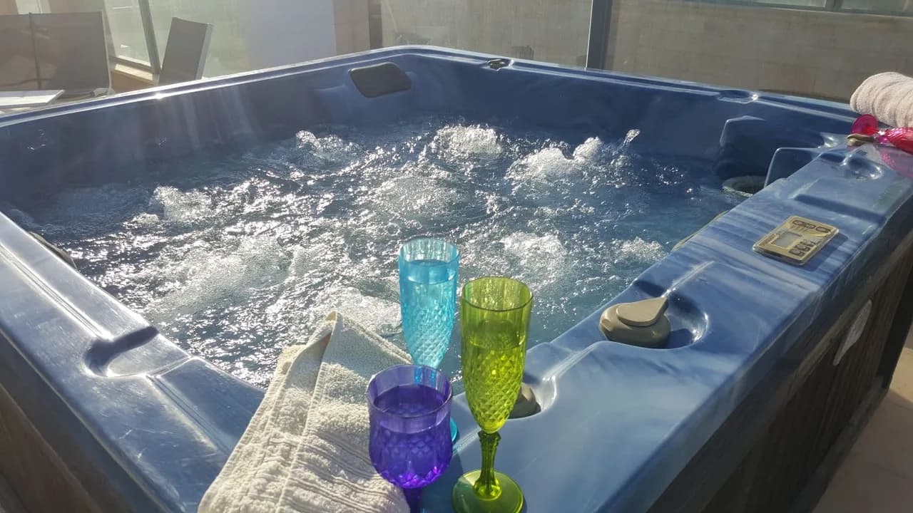 Charming Villa within 5 min Walk to the Sea photo 2