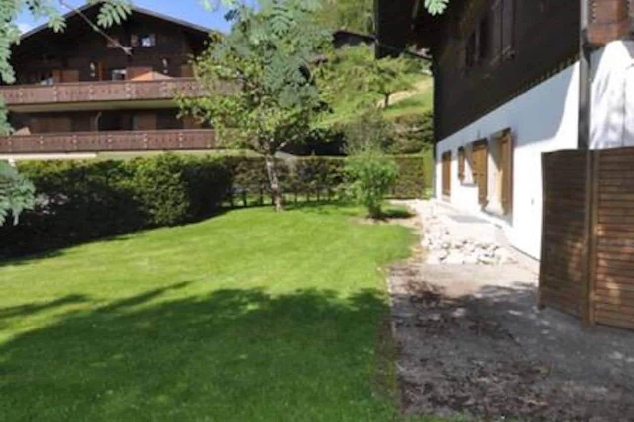 3 Bedroom Chalet in Oberbort, Saanen