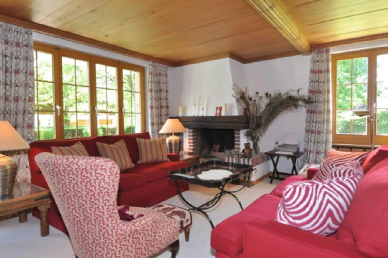 3 Bedroom Chalet in Oberbort, Saanen photo 2