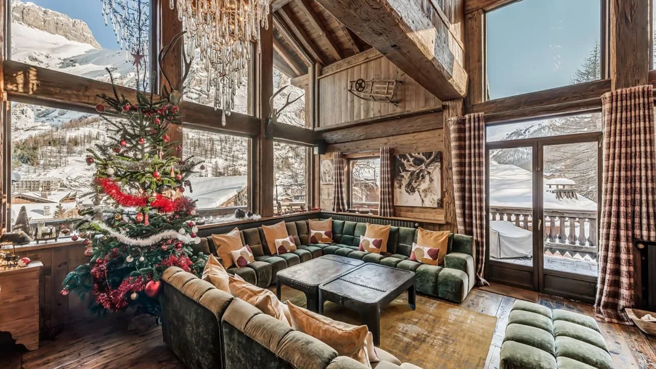 Exclusive Warmth Chalet with Extravagant Interiors