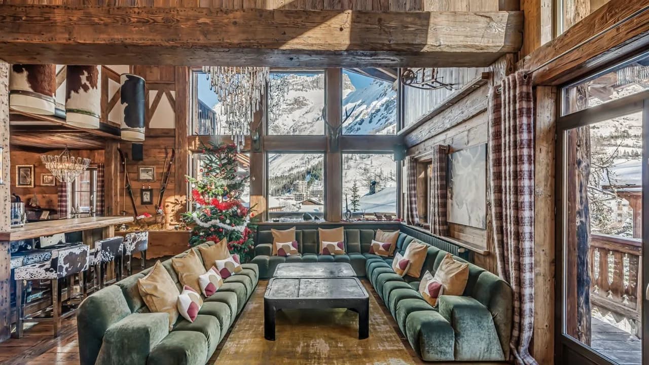 Exclusive Warmth Chalet with Extravagant Interiors photo 4