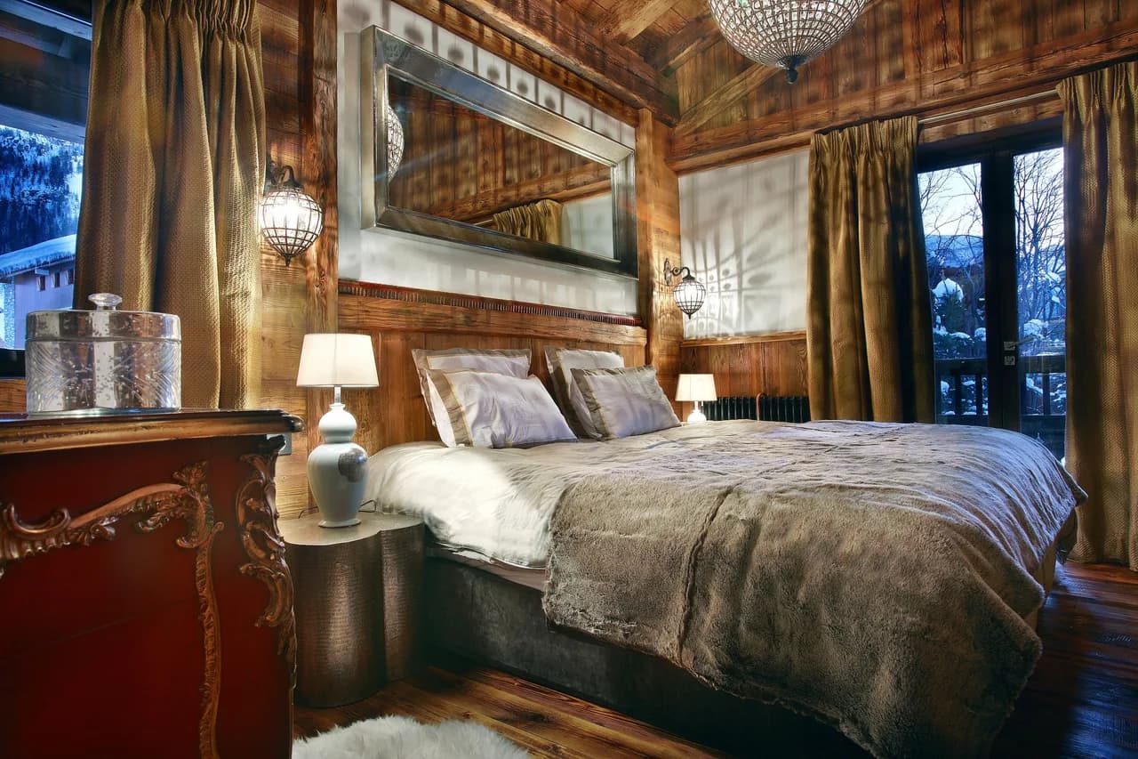 Ski-in Ski-out Chalet in Val D'isere photo 2