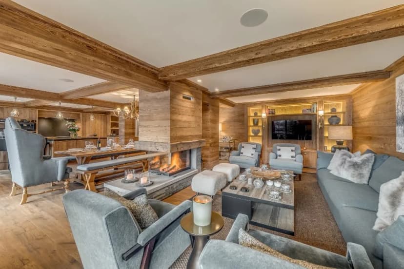 Modern Planks Apartment Located at the Rond Point Des Pistes
