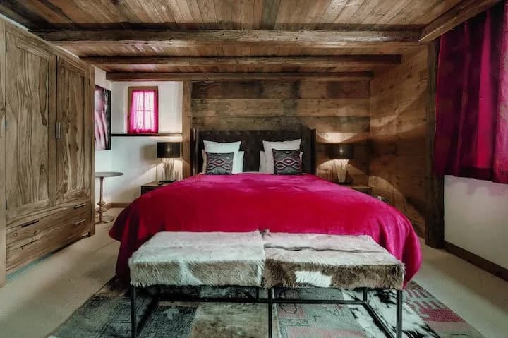 Deluxe Wintertime Chalet photo 5