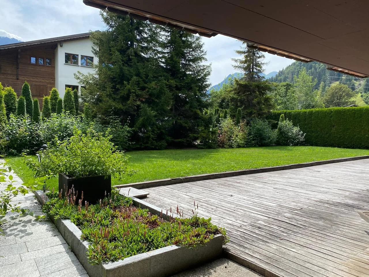 Super Luxury Chalet With Heated Pool And Sauna