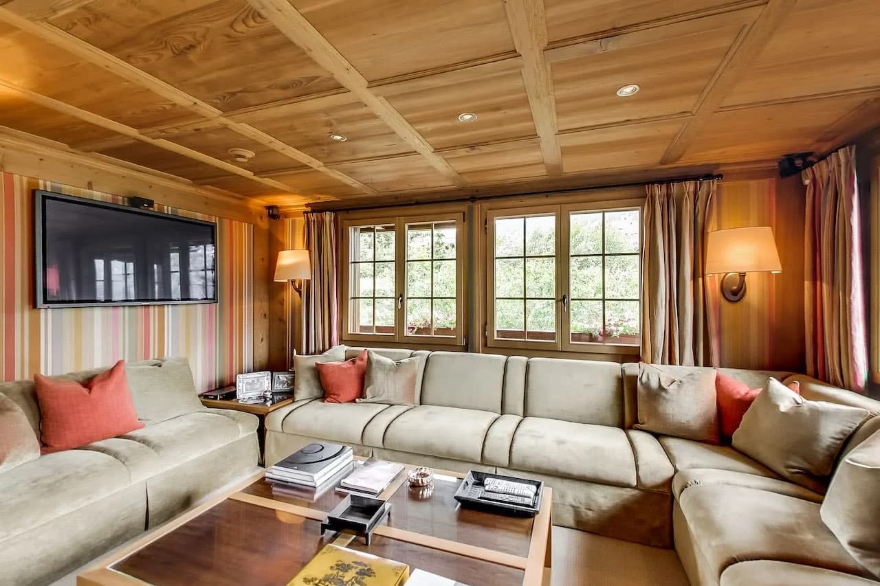Swiss Alps Hidden Gem With Exclusive Spa Area photo 2