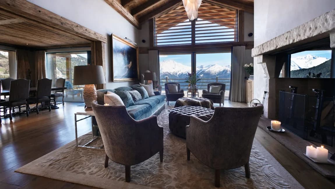 Spacious And Luxury Chalet photo 5