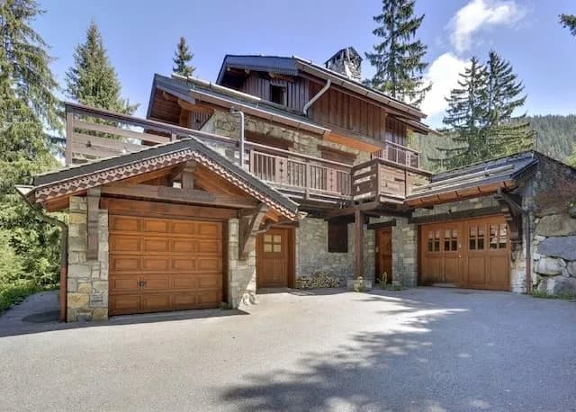 Glorious Dwelling Chalet