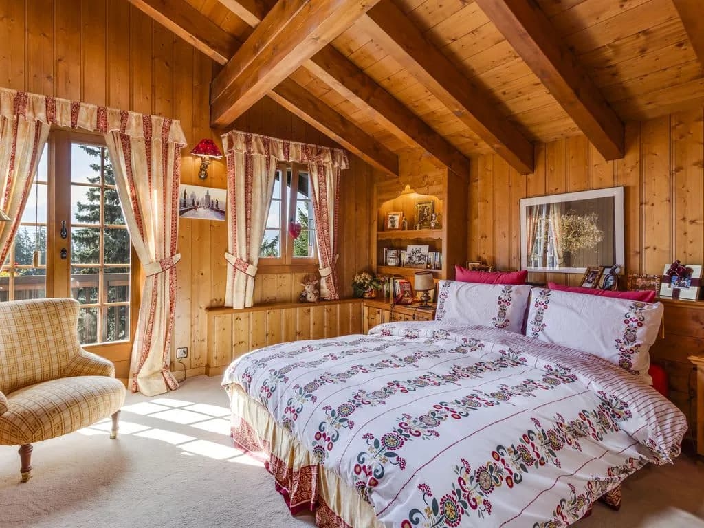 Traditional Chalet Close To Central Slopes photo 2
