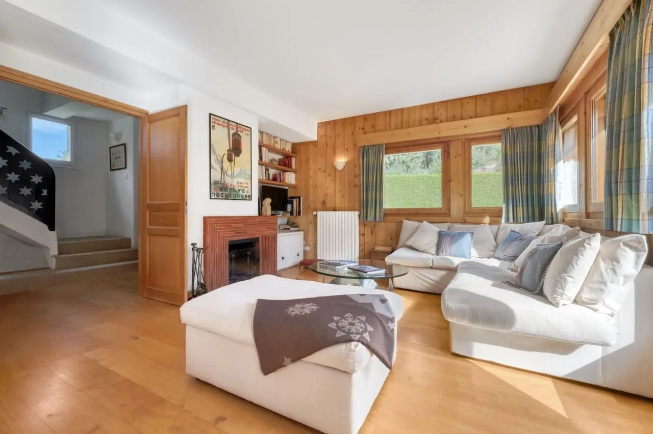 Prestigious Chalet Close to Village of Megeve photo 2