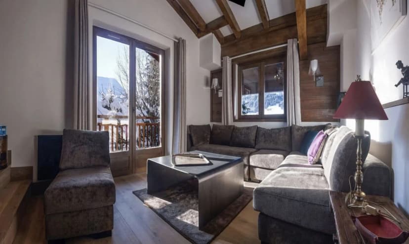 Bright Duplex Flat Close to CIty Center