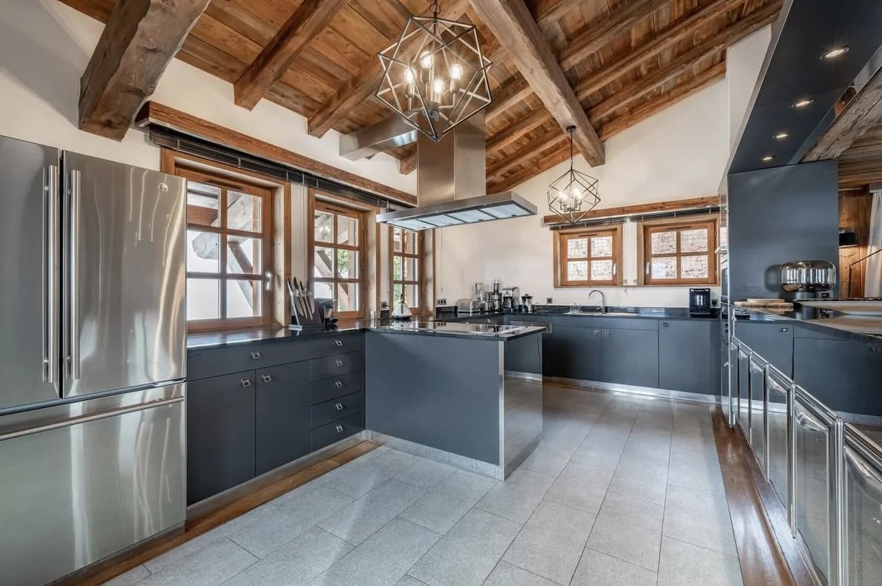Megeve's Best Chalet Near Jaillet Ski Slopes photo 3