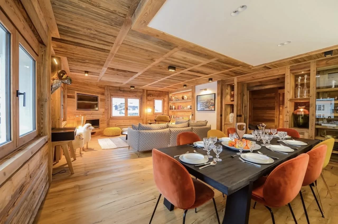 Elegant Hills Villa Near the Ski Slopes photo 4