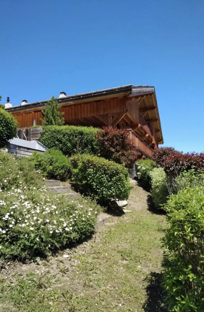 High Quality Chalet with Sauna and Mont Blanc Views photo 2