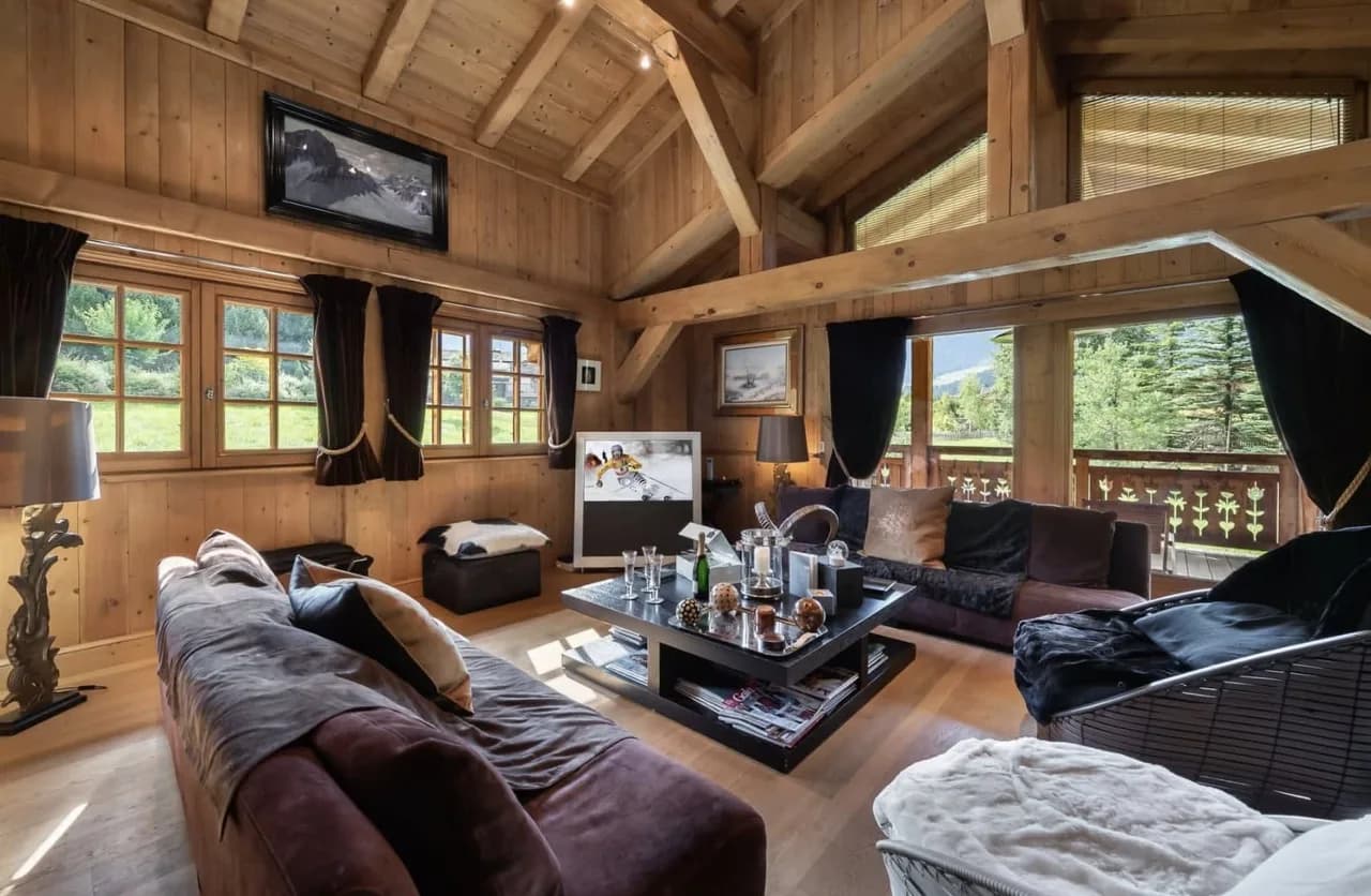 Gorgeous 5 BR Chalet with Superb Views of Mountains photo 5
