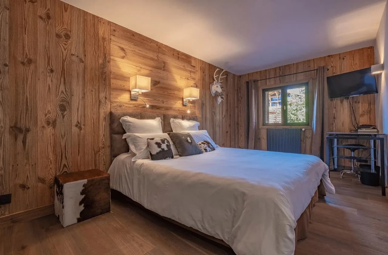 Sweet Harmony Chalet with Outdoor Jacuzzi photo 4