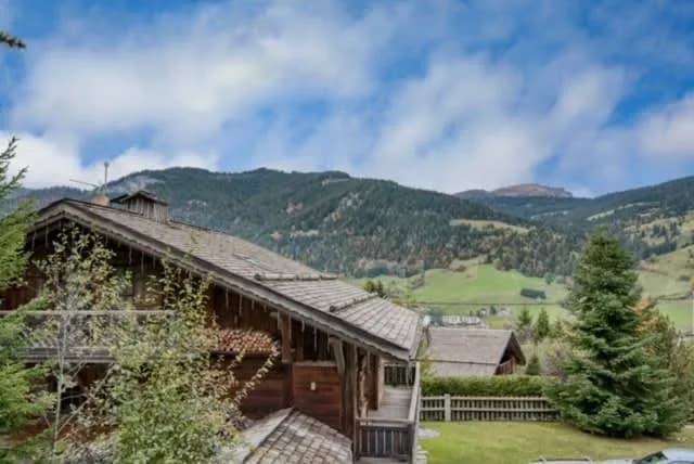 Warm Loving Chalet at the Heart of Megeve photo 3