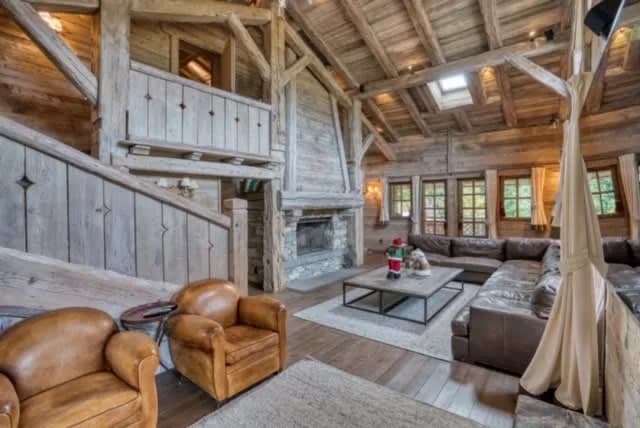 Warm Loving Chalet at the Heart of Megeve photo 5