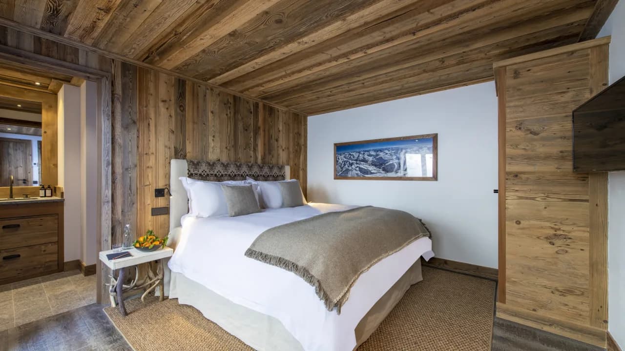 Chalet 4 - Sophisticated Classic With Great Views photo 3