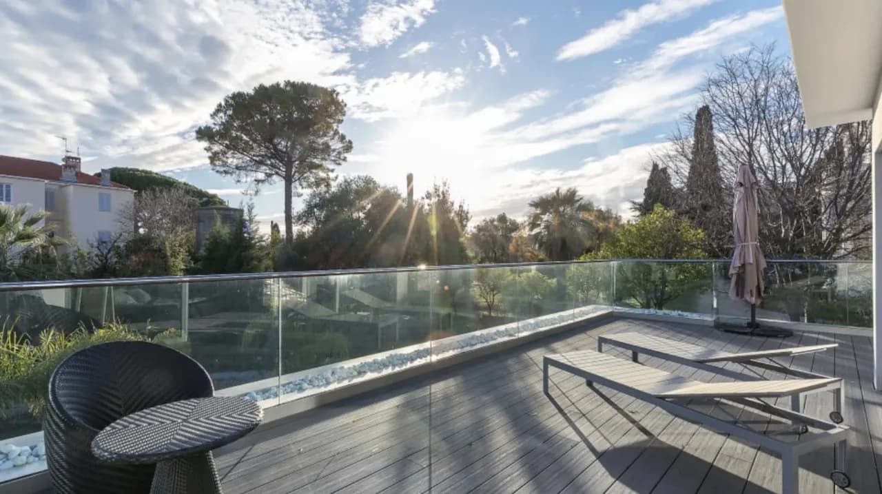 Wonderful Tourist Villa in the Heart of Cannes photo 3