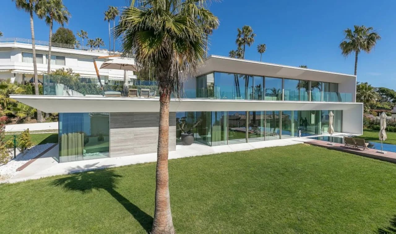 Stunningly Redesigned Villa in Cannes Californie photo 3