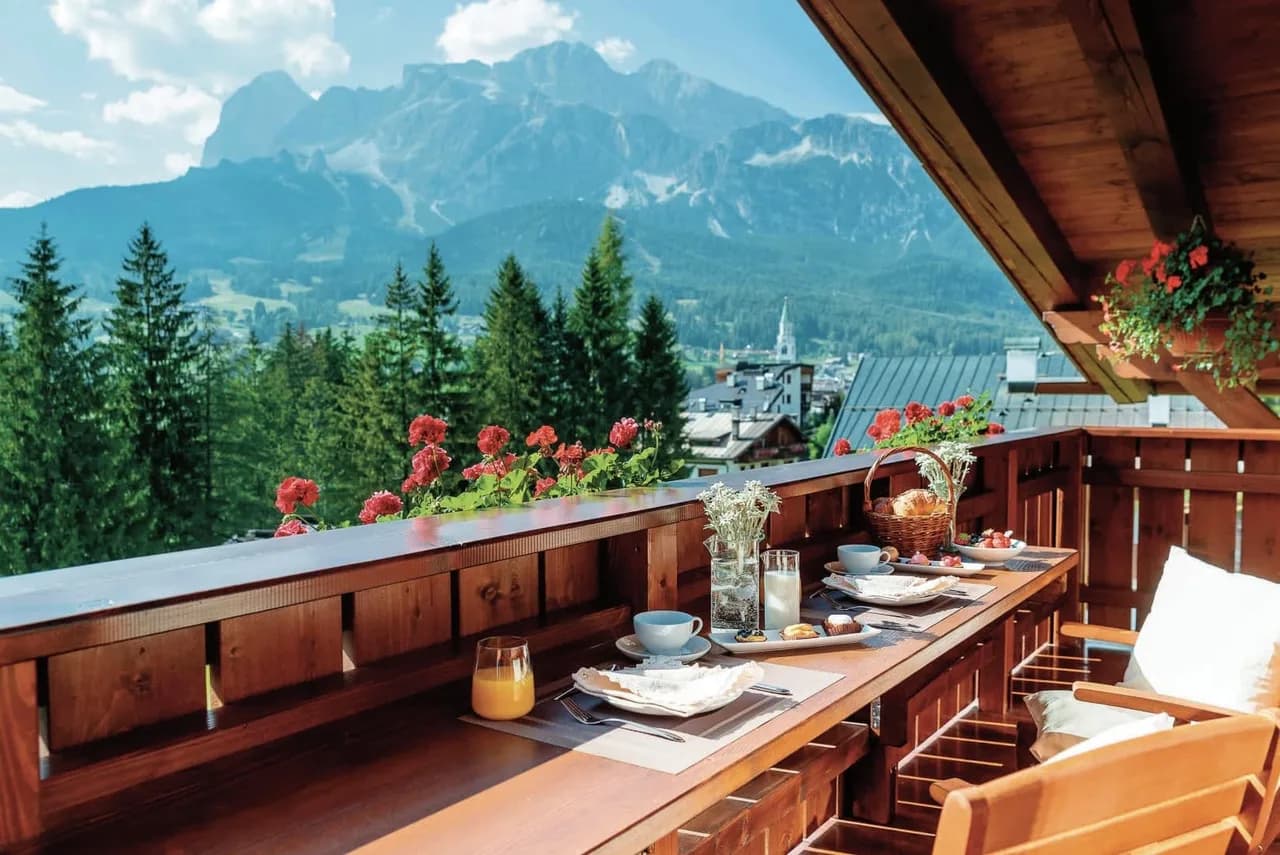 Glorious High Chalet with Magnificent Views photo 5