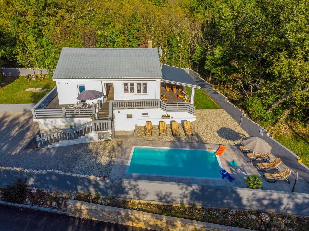The Right Villa in Croatia with Peaceful Setting photo 3