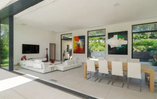 Beautiful Modern Villa photo 5